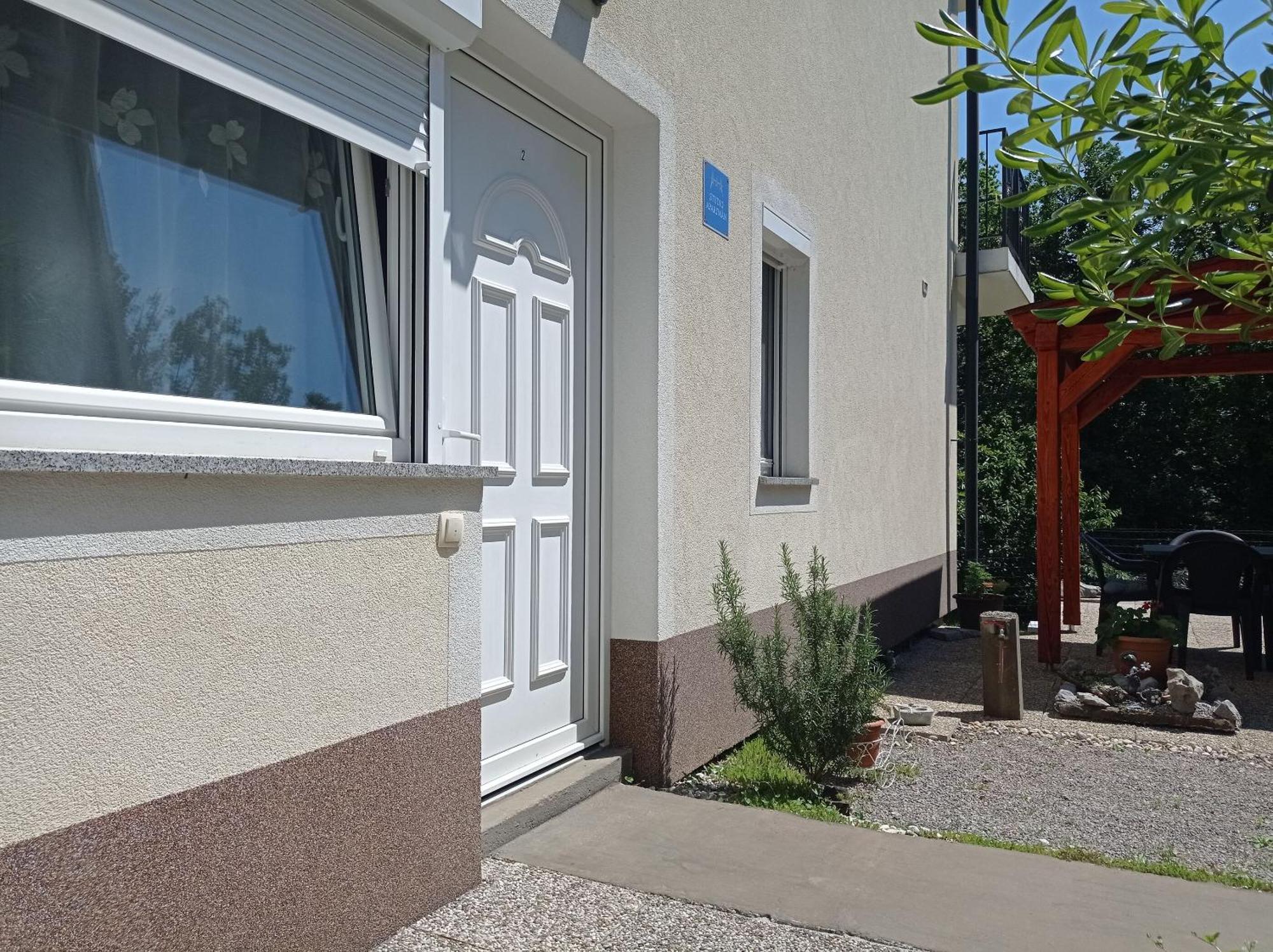 Zlatko Apartmán *