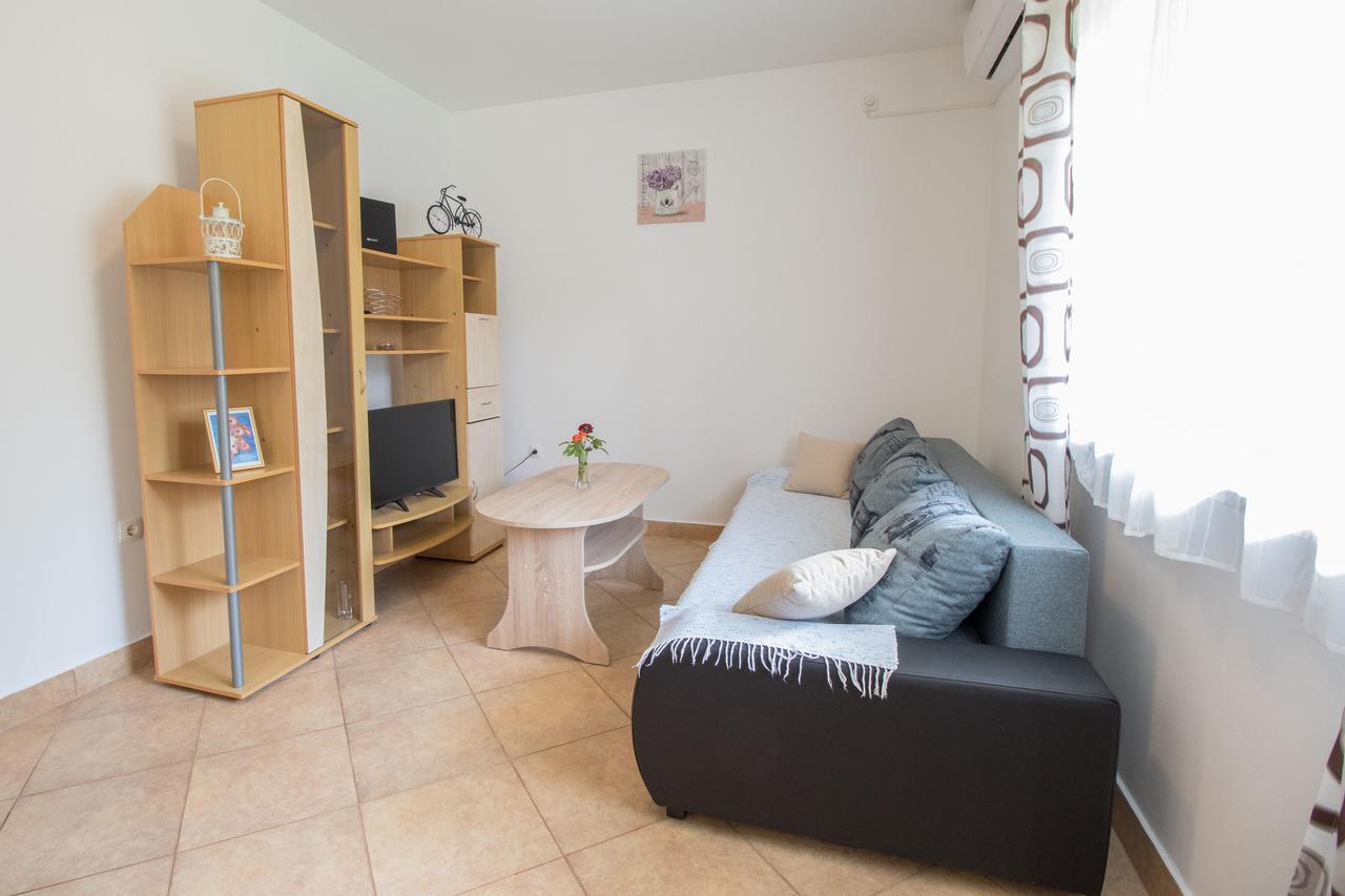Zlatko Apartment